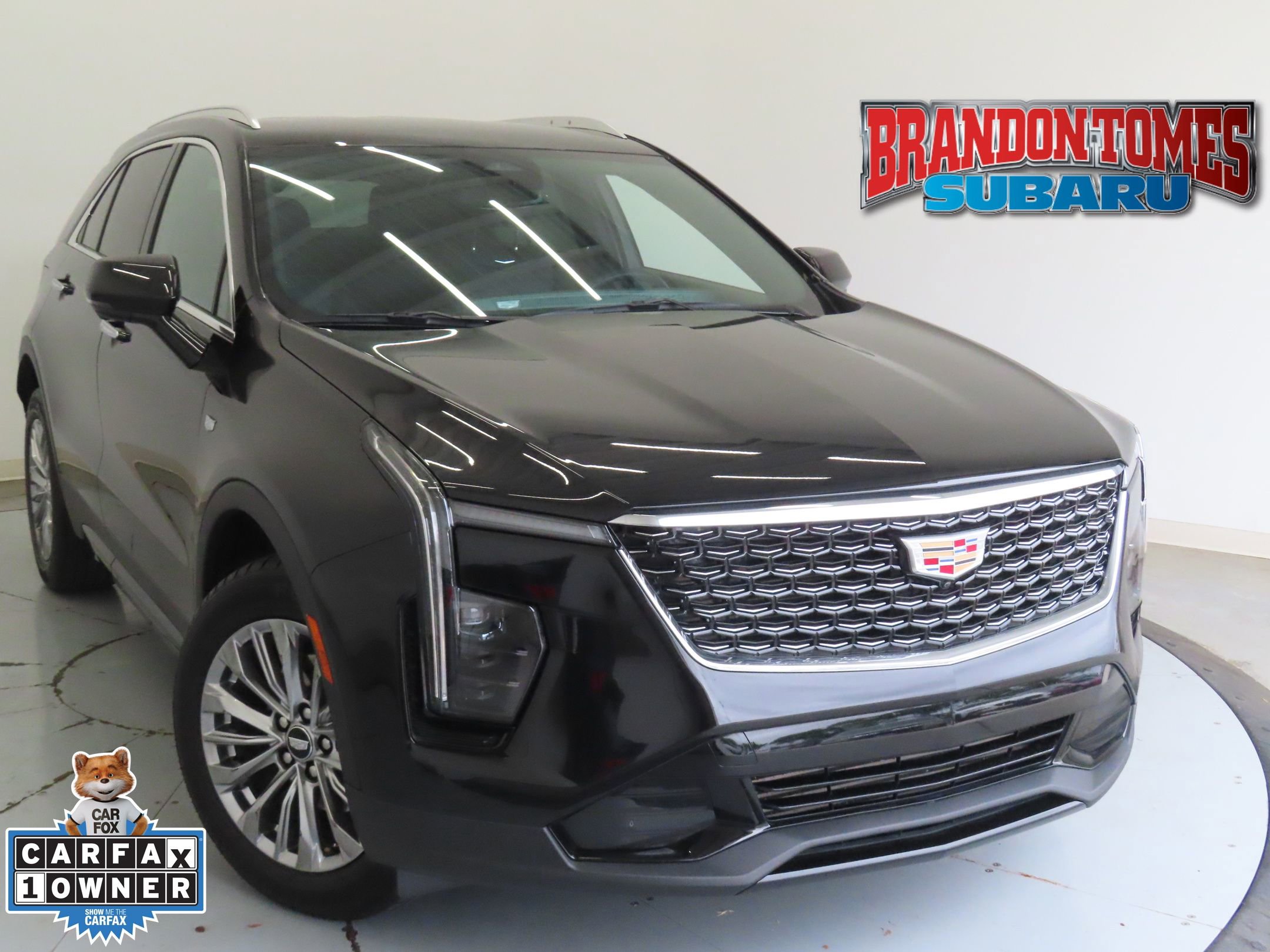Used 2025 Cadillac XT4 Premium Luxury FWD image 1
