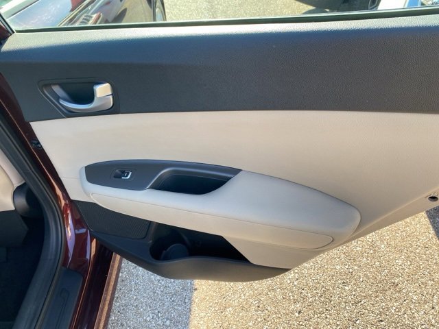 Used 2016 Kia Optima LX w/ Paint Protection Film Package image 25