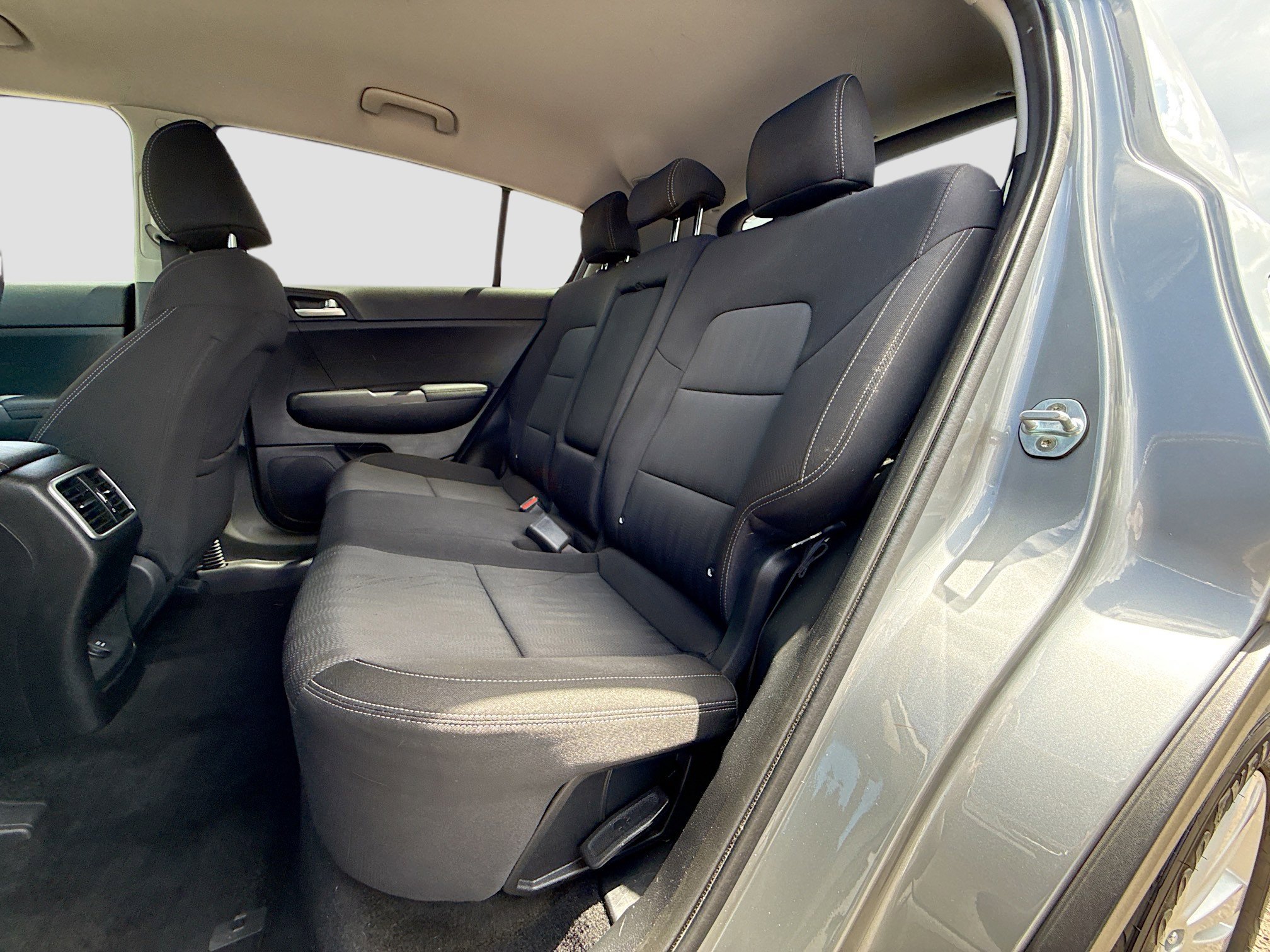 Used 2019 Kia Sportage LX image 19