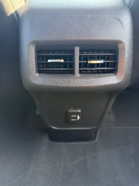 Used 2020 Chevrolet Equinox LT FWD image 12