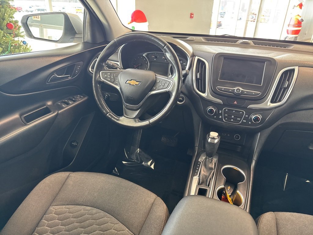 Used 2019 Chevrolet Equinox LT w/ Driver Convenience Package image 18