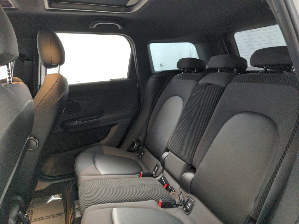 Used 2017 MINI Cooper Countryman ALL4 AWD/4WD image 24