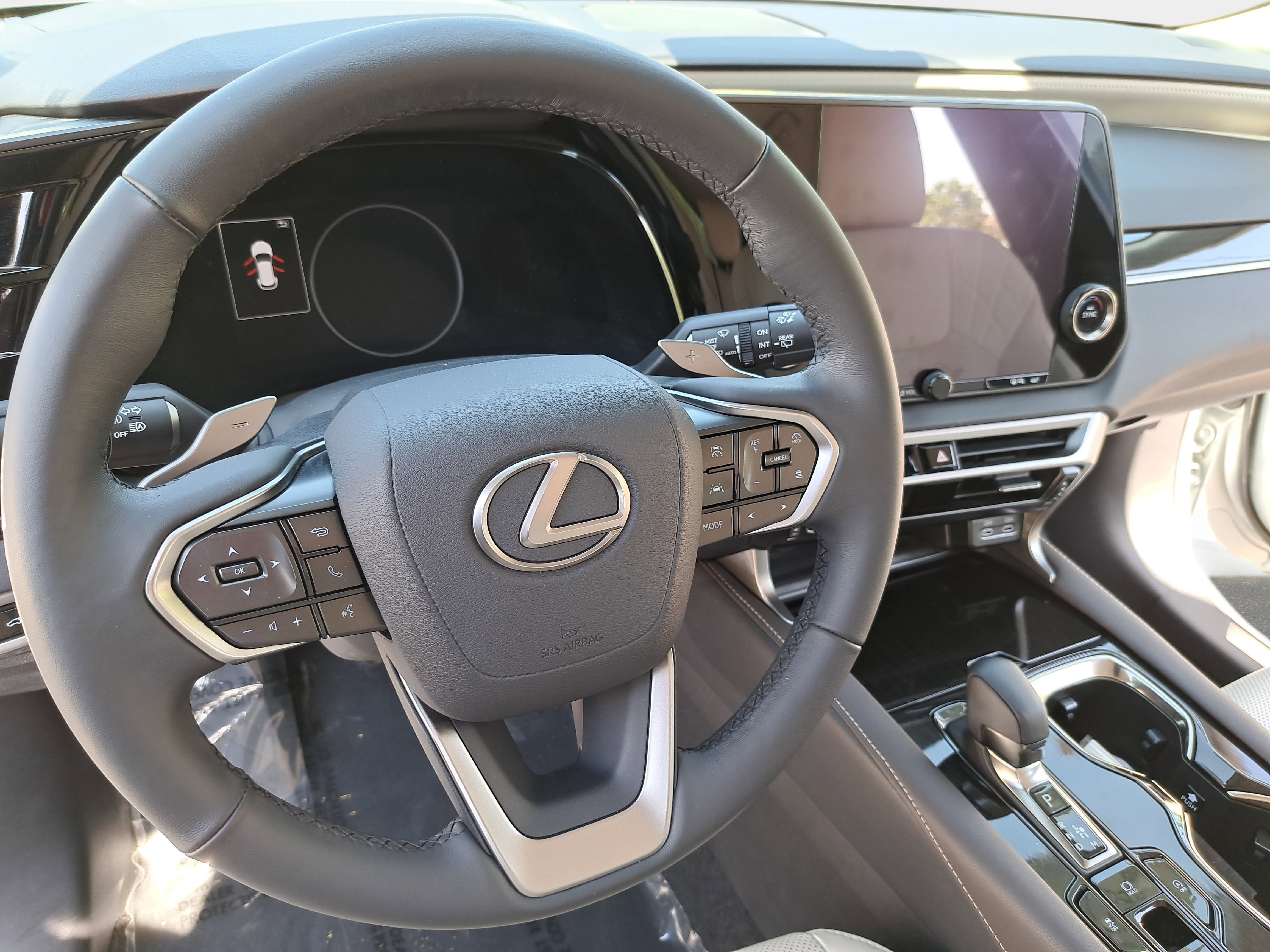 Used 2023 Lexus RX 350 FWD w/ Accessory Package (Z1) image 16