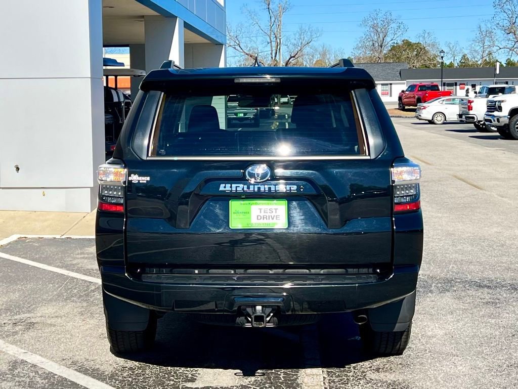 Used 2024 Toyota 4Runner SR5 image 5