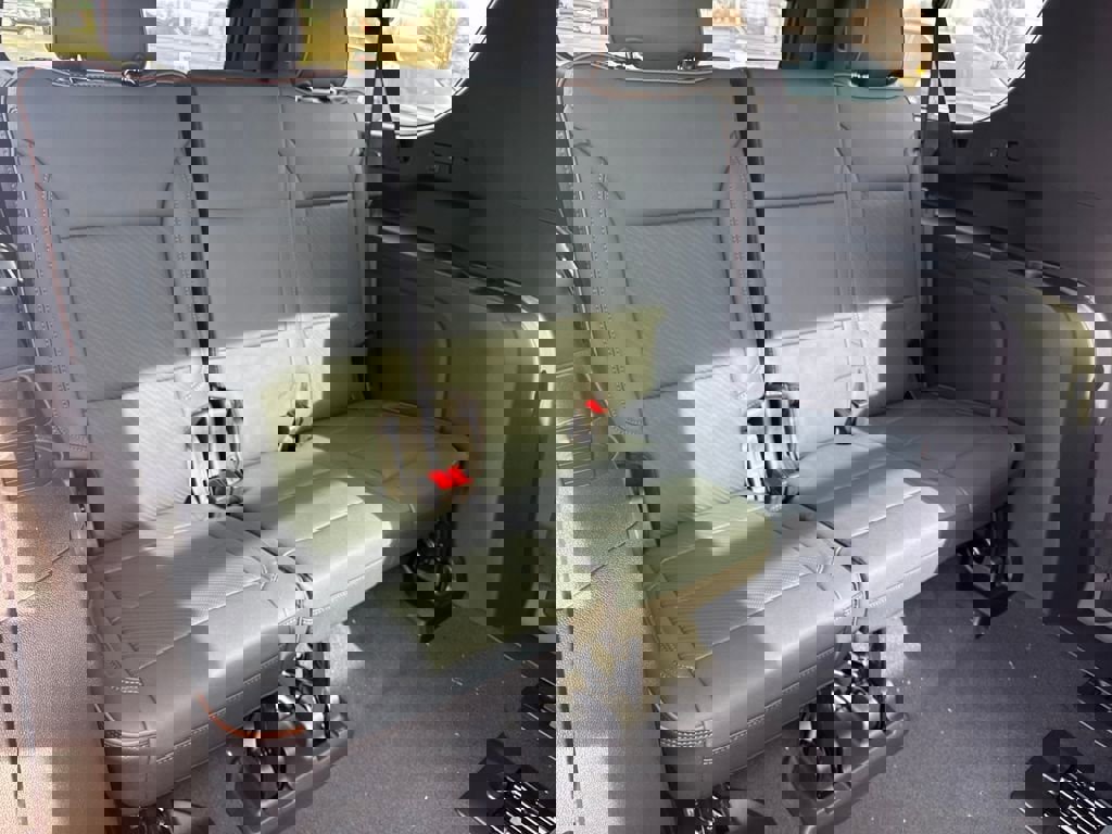 New 2026 GMC Yukon XL AT4 w/ AT4 Premium Plus Package image 15