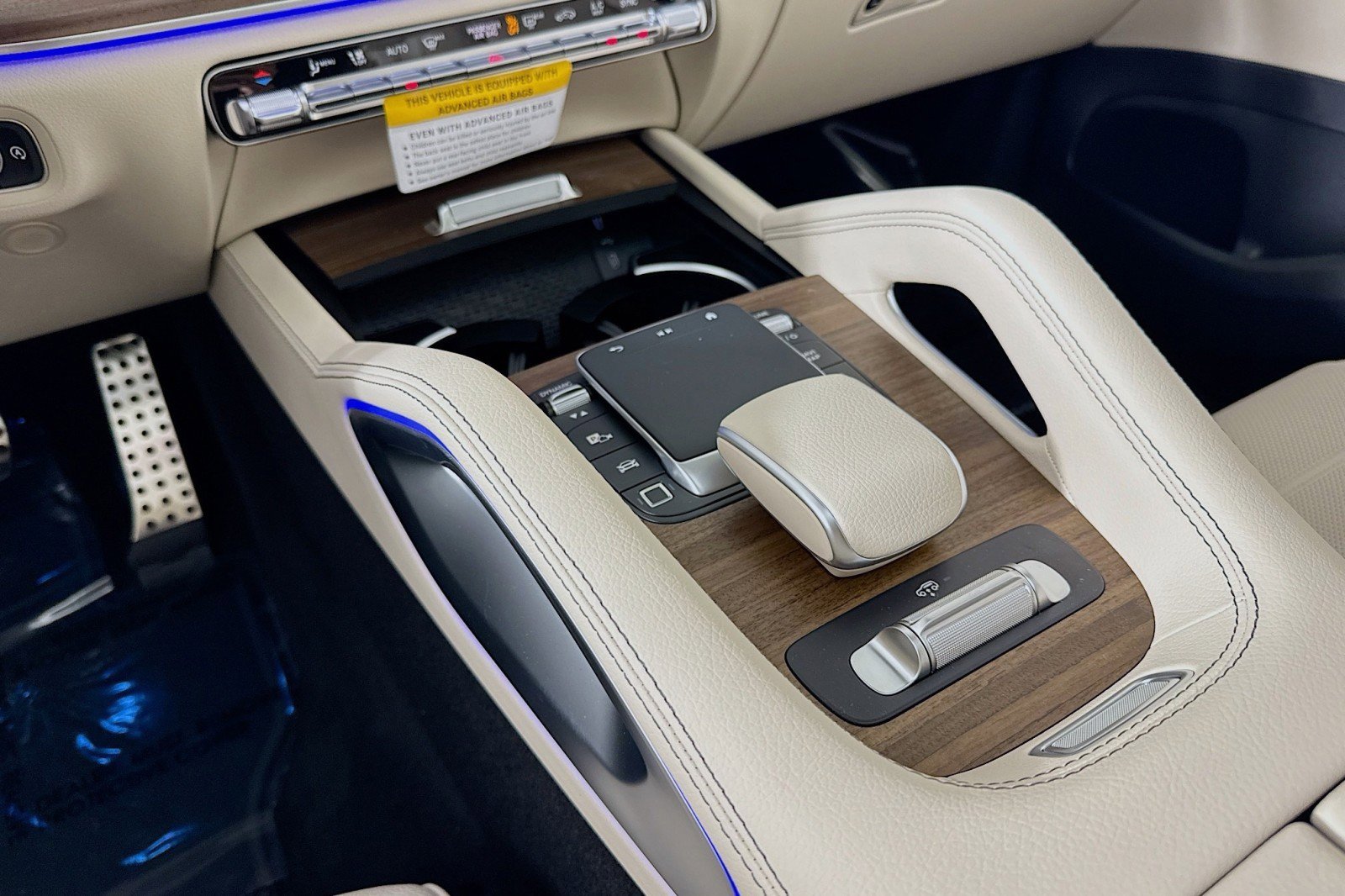 New 2026 Mercedes-Benz GLS 450 4MATIC image 5