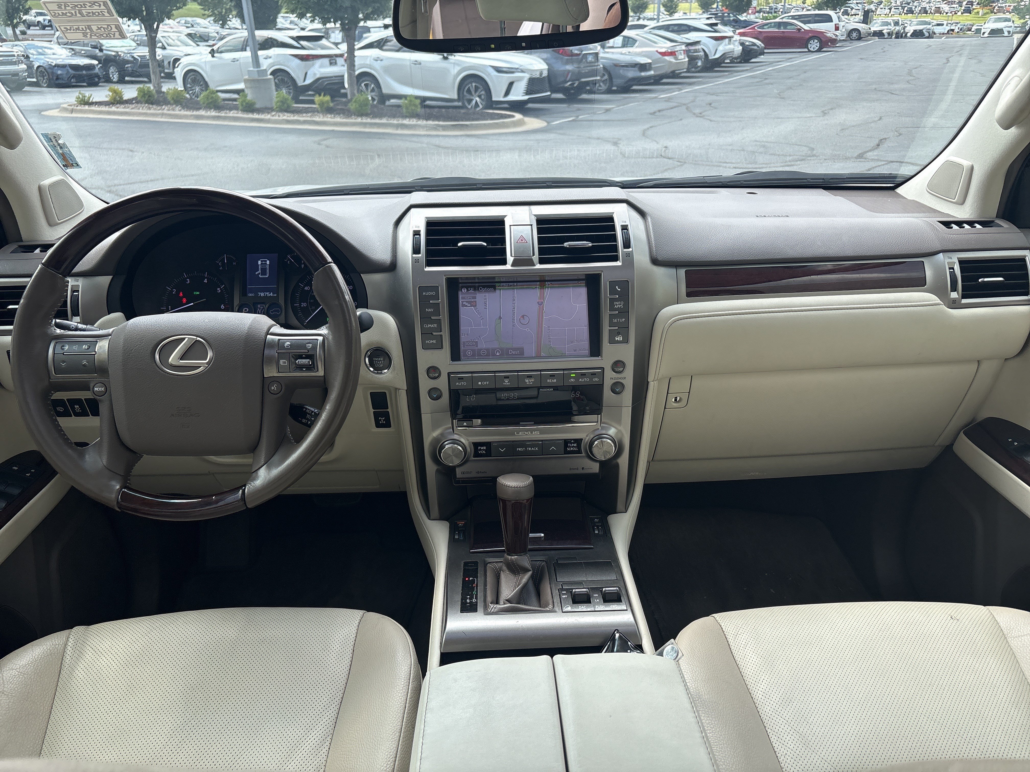 Used 2015 Lexus GX 460 w/ Premium Package AWD/4WD image 29