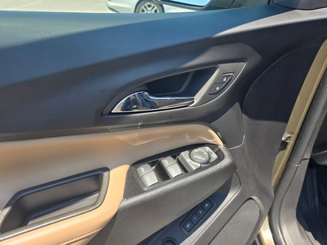 Used 2023 Chevrolet Equinox Premier AWD/4WD image 13