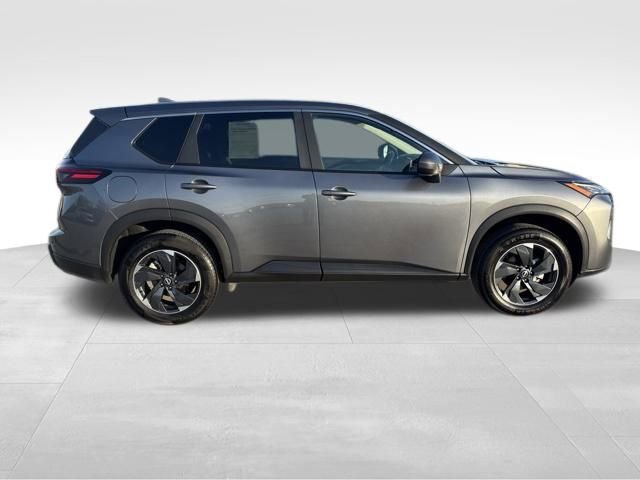 Used 2024 Nissan Rogue SV image 6