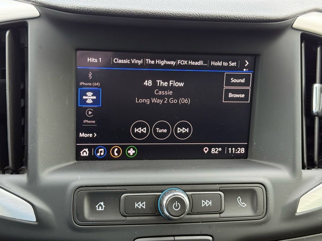 Used 2024 GMC Terrain SLE image 18