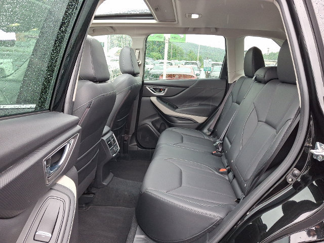 Used 2023 Subaru Forester Limited AWD/4WD image 10