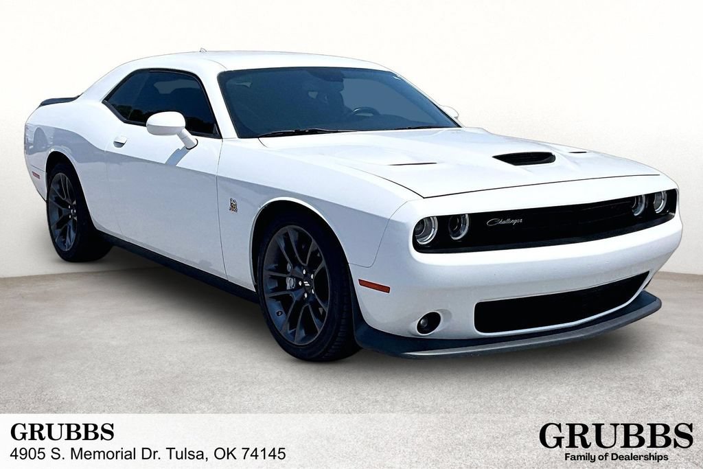 Used 2023 Dodge Challenger R/T Scat Pack RWD image 1