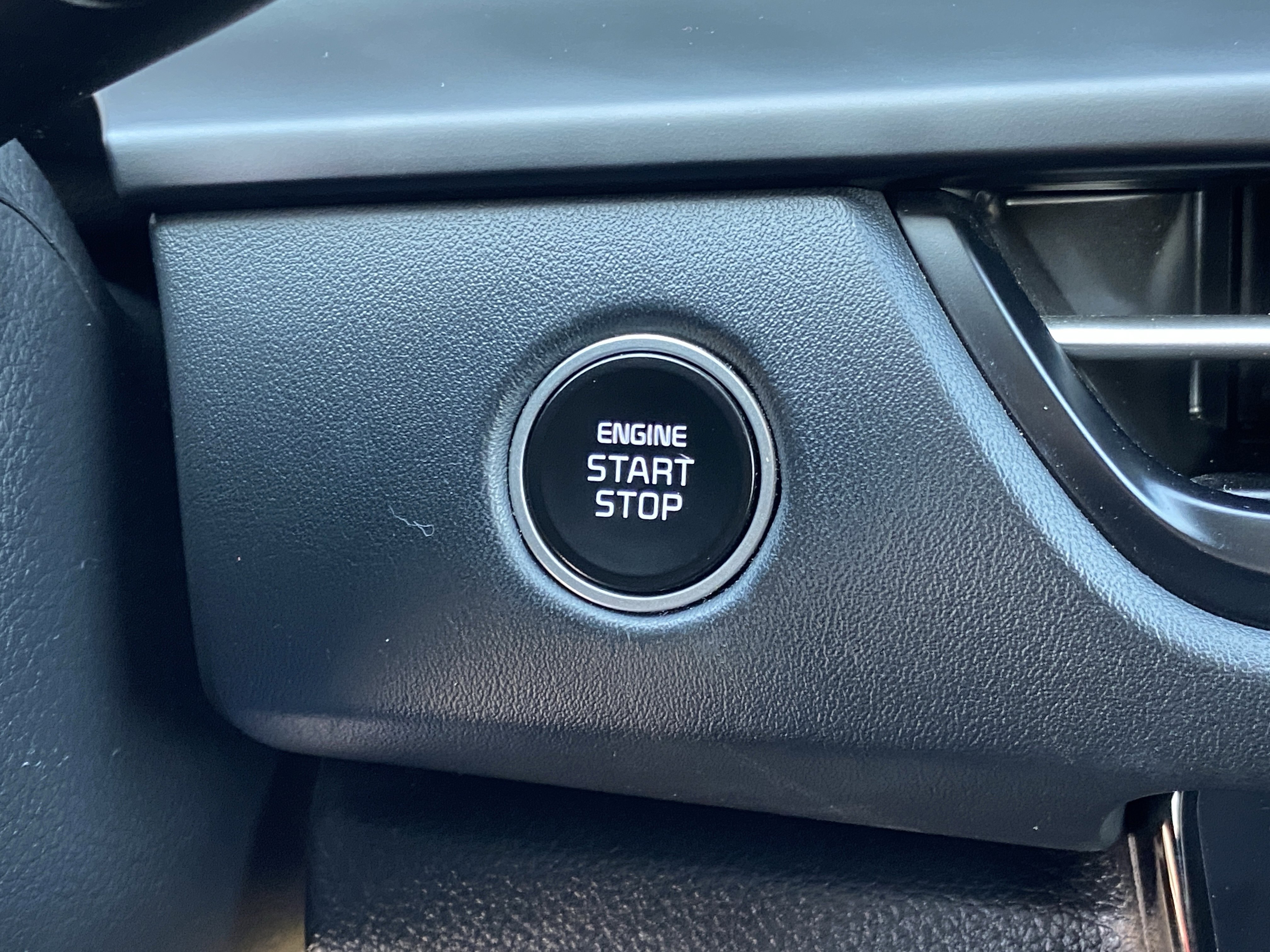 Used 2024 Kia Seltos EX image 24