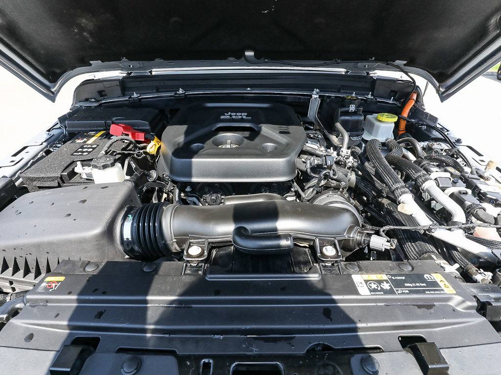 Used 2023 Jeep Wrangler Sahara w/ Cold Weather Group image 20