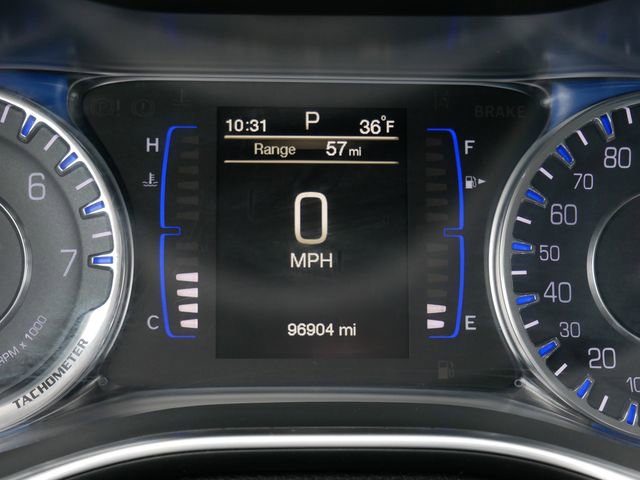 Used 2016 Chrysler 200 Limited image 31