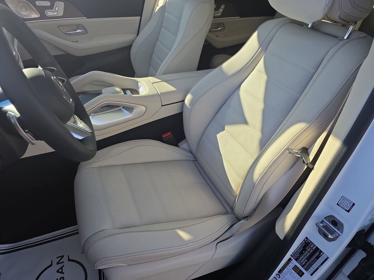 New 2026 Mercedes-Benz GLS 450 4MATIC image 15