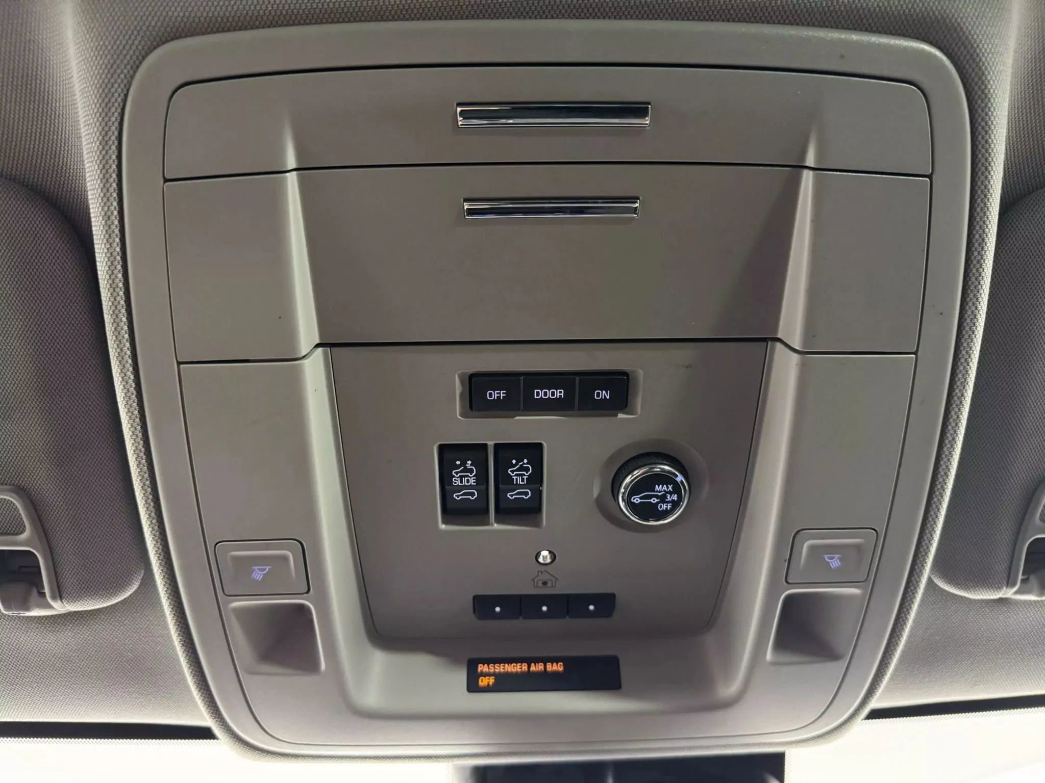 Used 2019 Chevrolet Suburban LT AWD/4WD image 24