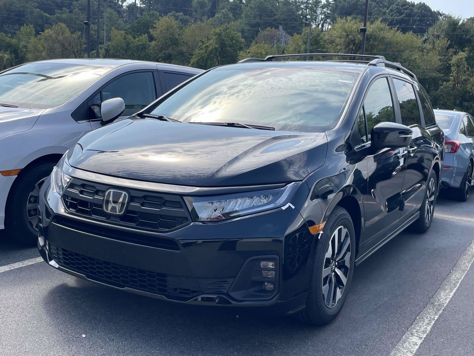 New 2027 Honda Odyssey EX-L image 3