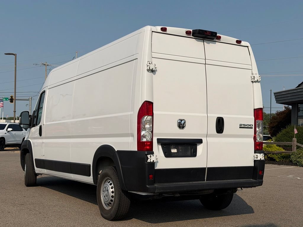 Used 2025 RAM ProMaster 2500 w/ Convenience Group FWD image 4