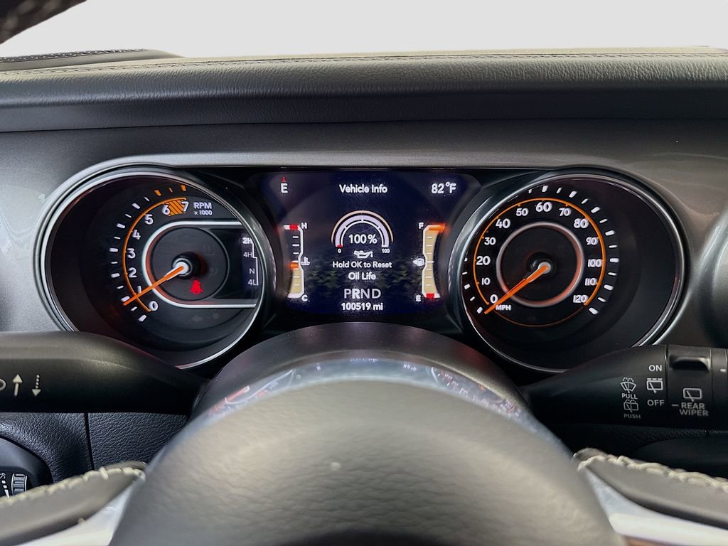 Used 2019 Jeep Wrangler Unlimited Sahara image 34