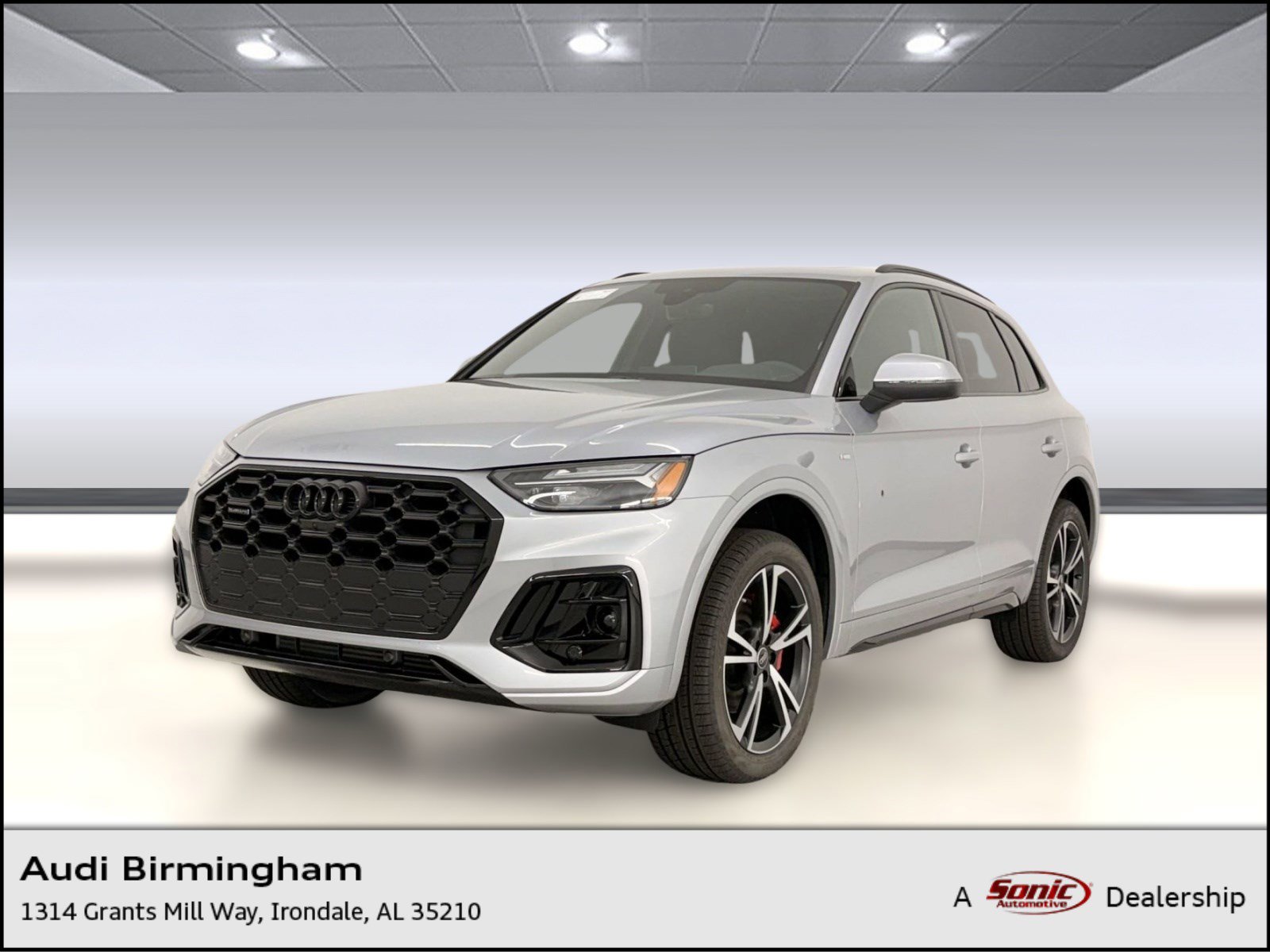 Certified 2025 Audi Q5 2.0T Premium Plus w/ Premium Plus Package AWD/4WD image 1