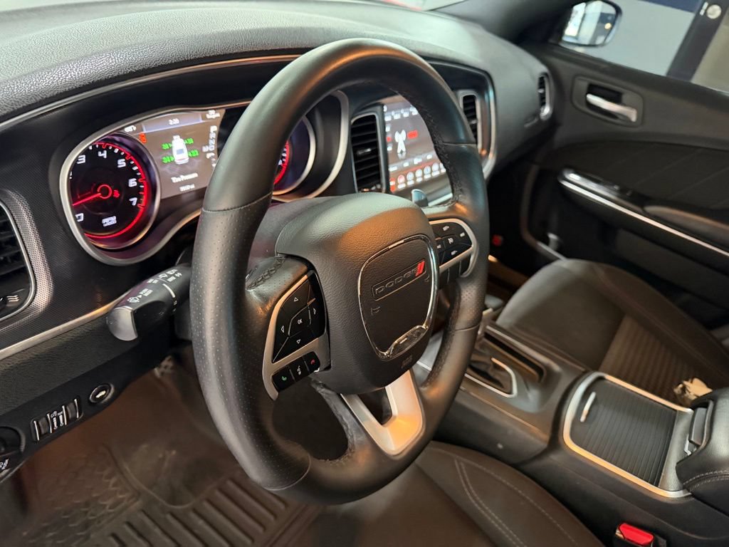 Used 2018 Dodge Charger SXT Plus w/ Beats Audio Group RWD image 18
