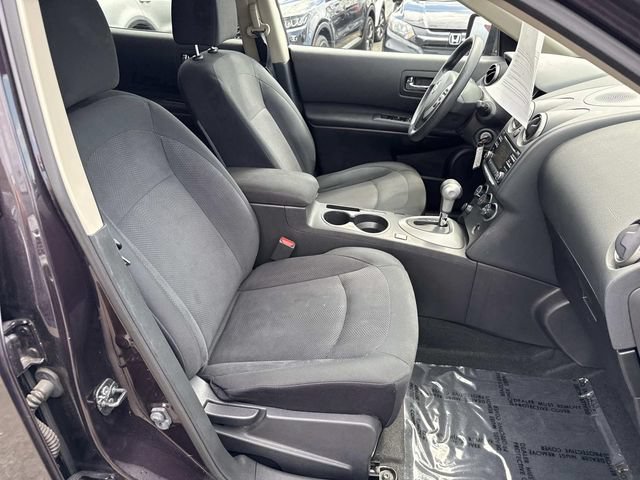 Used 2015 Nissan Rogue S w/ Convenience Package AWD/4WD image 9