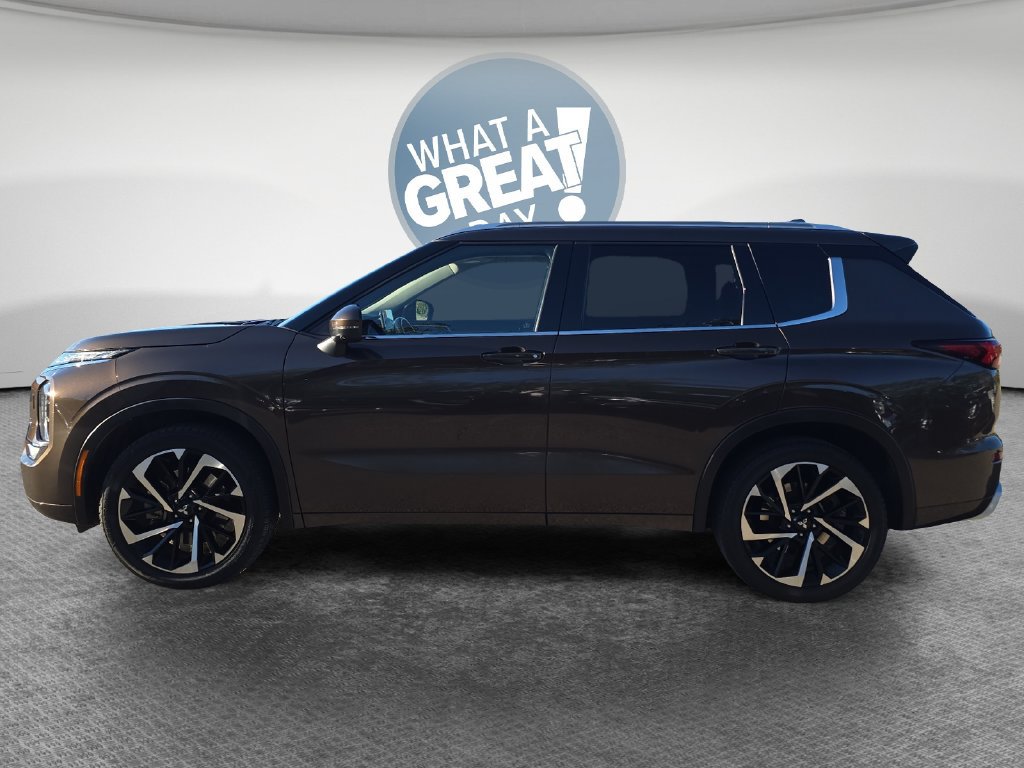 Used 2024 Mitsubishi Outlander SEL AWD/4WD image 7