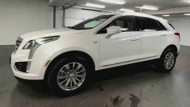 Certified 2018 Cadillac XT5 Luxury w/ Driver Awareness Package AWD/4WD image 4