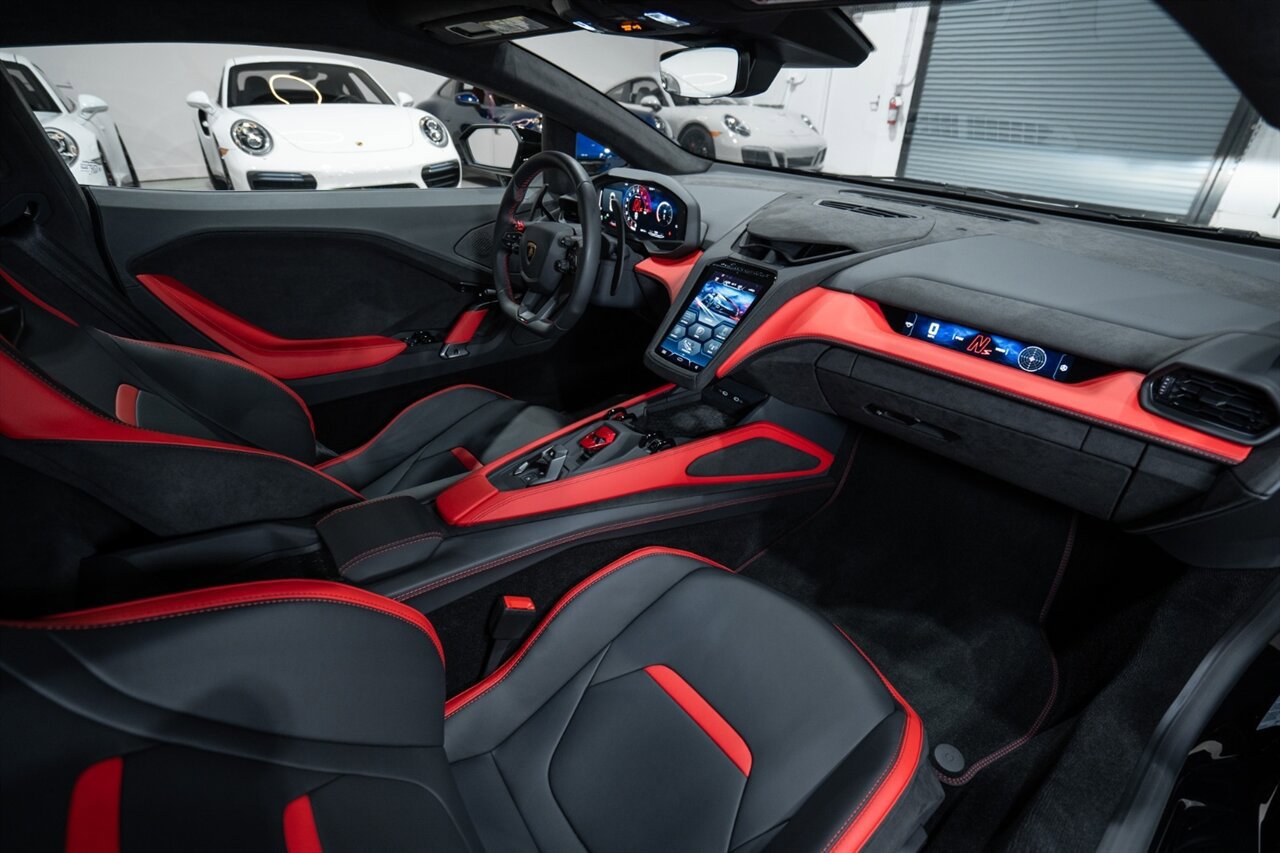 Used 2026 Lamborghini Temerario AWD/4WD image 28