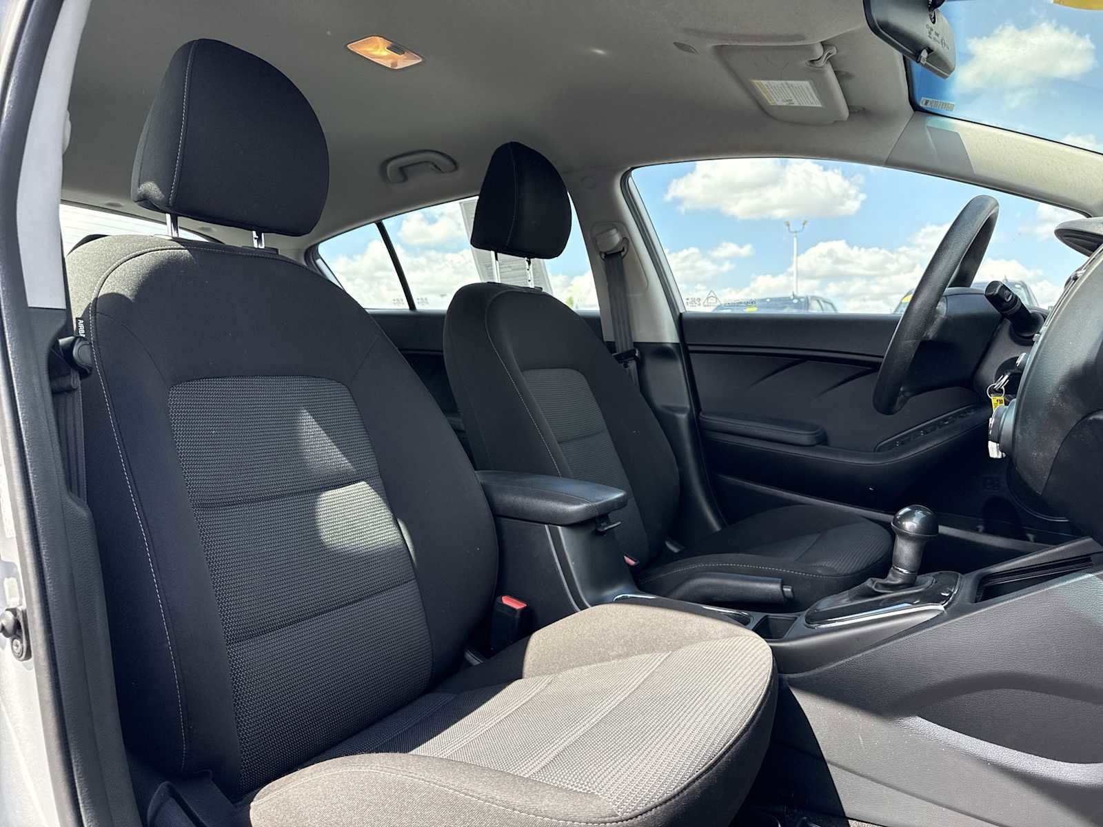 Used 2017 Kia Forte LX FWD image 22