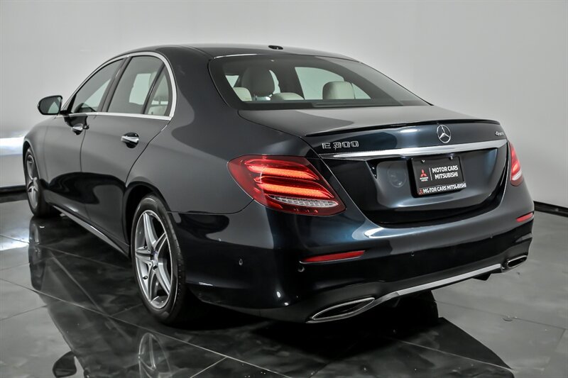 Used 2017 Mercedes-Benz E 300 4MATIC image 7