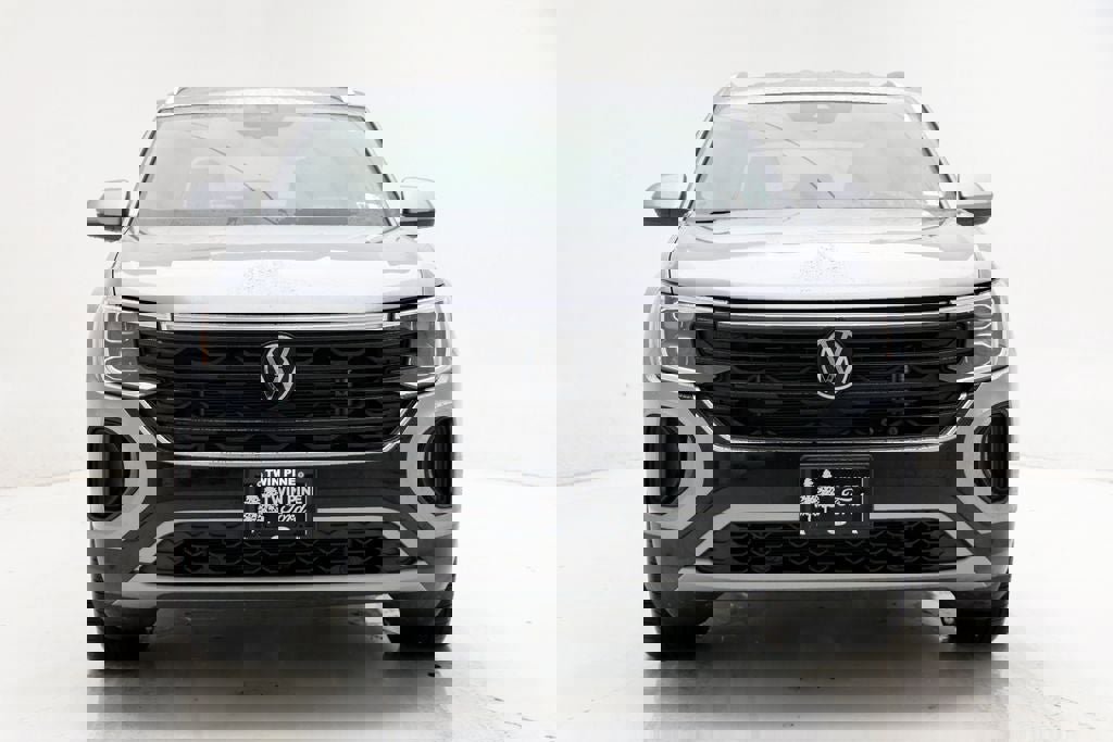 Used 2025 Volkswagen Atlas Cross Sport SE image 5