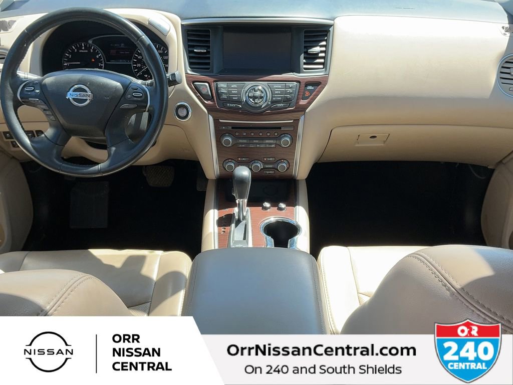 Used 2017 Nissan Pathfinder Platinum image 16