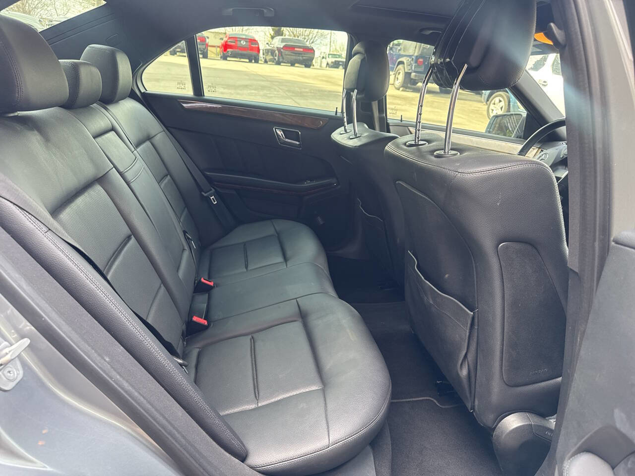 Used 2011 Mercedes-Benz E 350 BlueTEC Sedan image 13