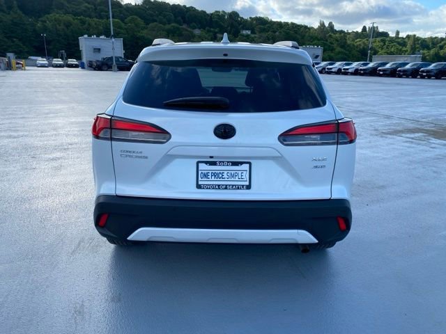 Used 2023 Toyota Corolla Cross XLE w/ Convenience Package AWD/4WD image 7