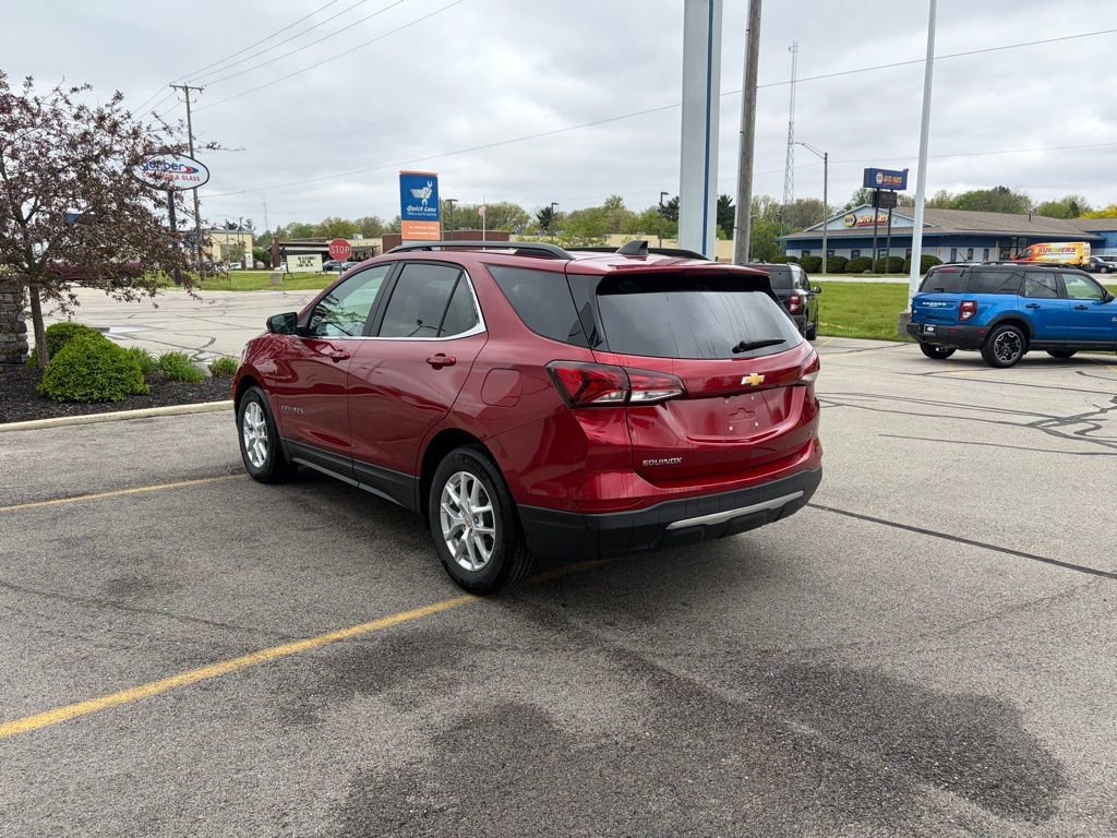 Used 2024 Chevrolet Equinox LT w/ LPO, Floor Liner Package FWD image 18