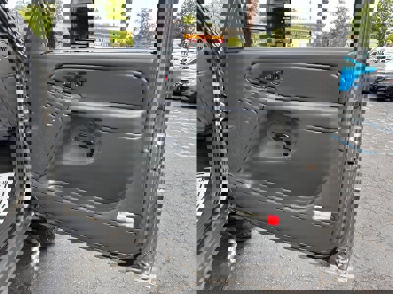 Used 2007 Chevrolet Silverado 3500 LT w/ Heavy-Duty Power Package image 13