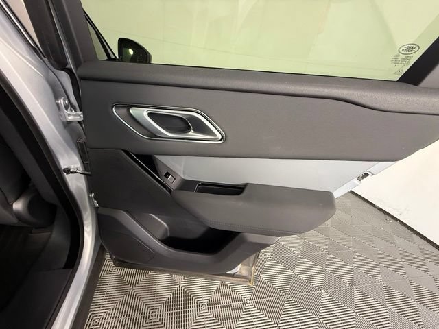 Certified 2025 Land Rover Range Rover Velar S AWD/4WD image 36