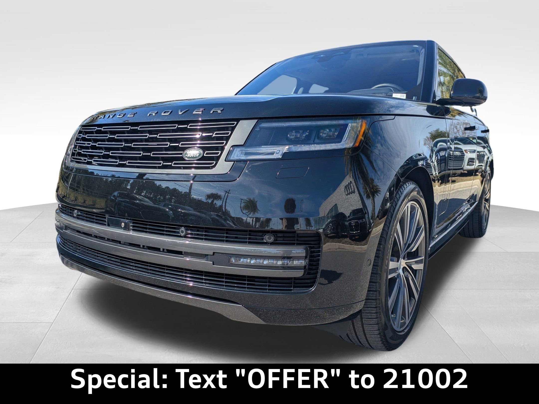 Used 2023 Land Rover Range Rover SE image 7
