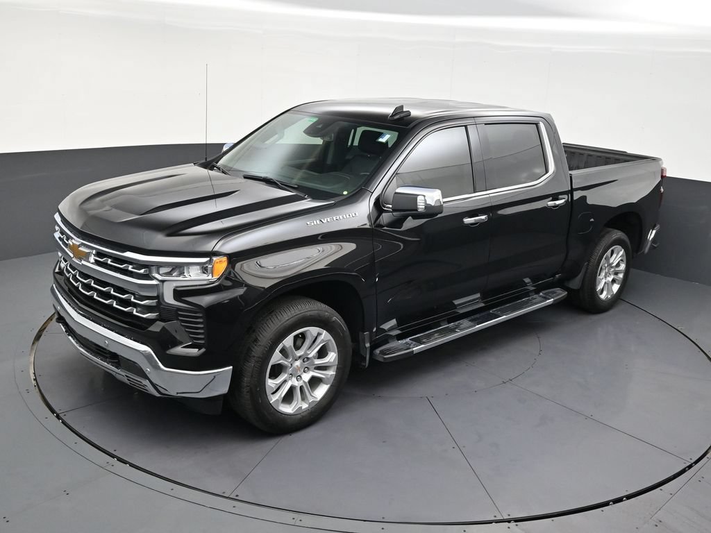 Used 2022 Chevrolet Silverado 1500 LTZ w/ LTZ Premium Package RWD image 11