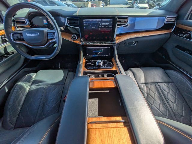 Used 2023 Jeep Grand Wagoneer Series III image 12