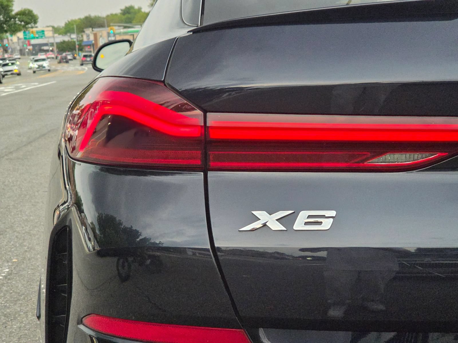 Used 2024 BMW X6 xDrive40i AWD/4WD image 16