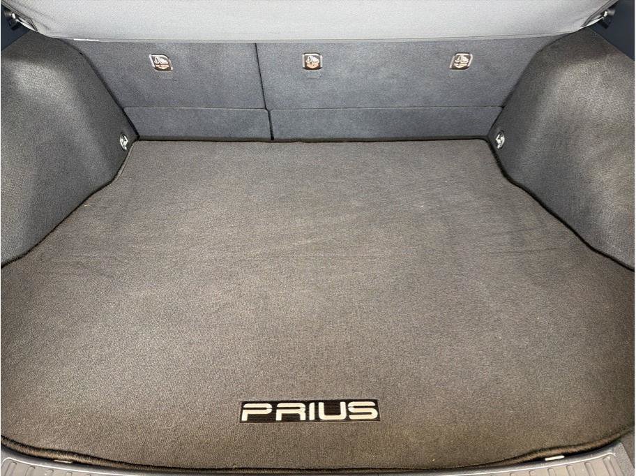 Used 2016 Toyota Prius Three FWD image 12