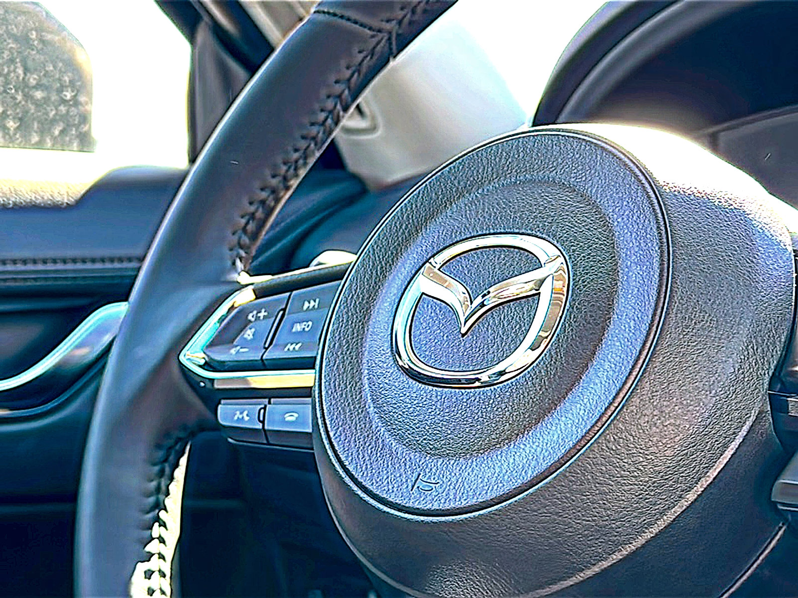 New 2025 MAZDA CX-5 AWD 2.5 S w/ Premium Plus Pkg image 18