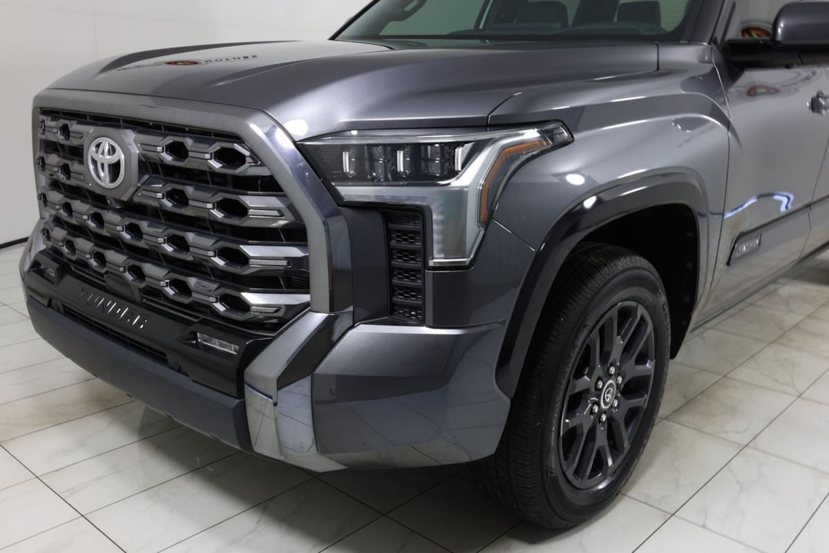 Used 2023 Toyota Tundra Platinum AWD/4WD image 50