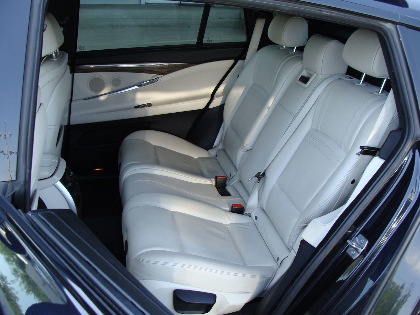 Used 2014 BMW 535i Gran Turismo RWD image 8