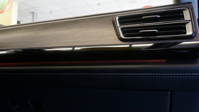 Certified 2025 Volkswagen Atlas SEL image 59