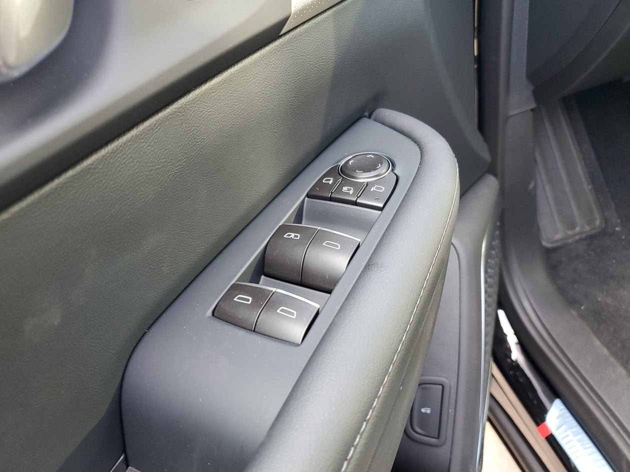 New 2026 Buick Enclave Avenir w/ Super Cruise Package FWD image 18