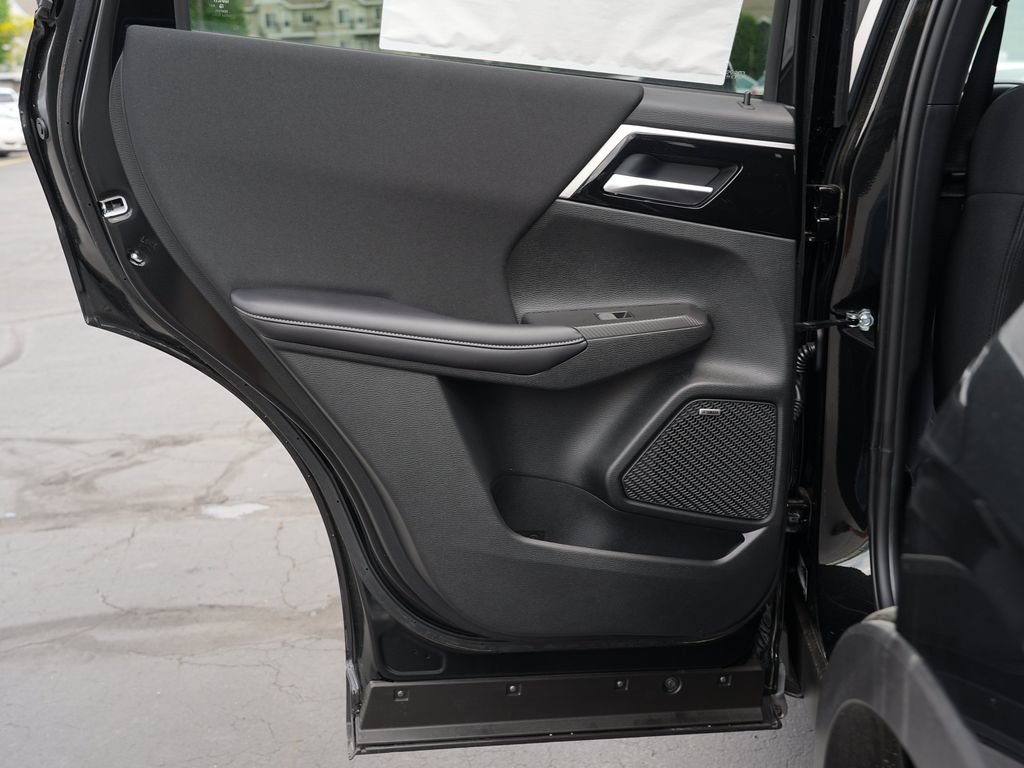 New 2026 Mitsubishi Outlander ES AWD/4WD image 19